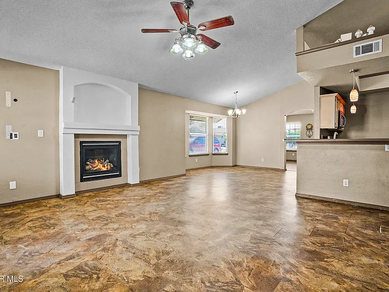 14069 Lago Seco Dr — Photo 7