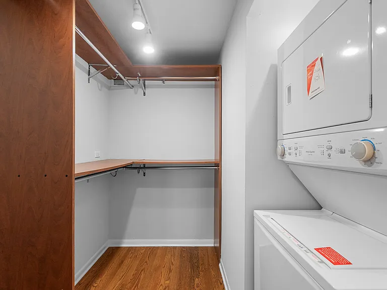 1345 N Dearborn St #15F — Photo 5