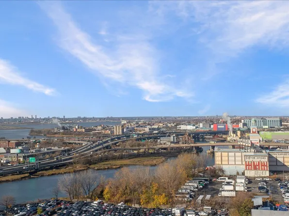 40-26 College Point Boulevard image 11 of 18