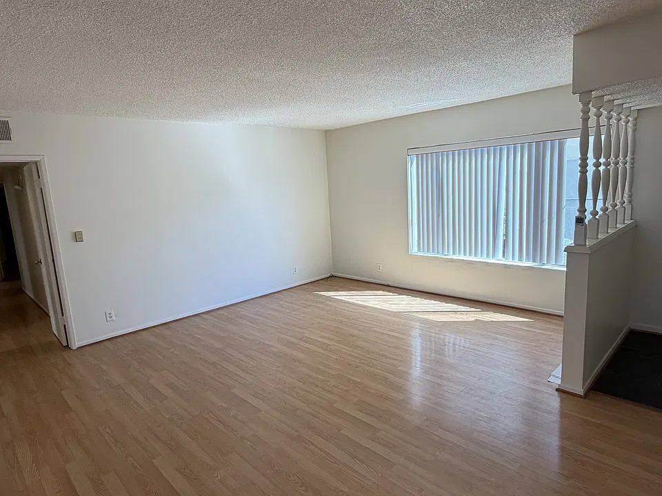 Apt 1 Living room