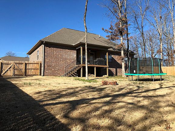 2nd image of 156 Old Oak Trl