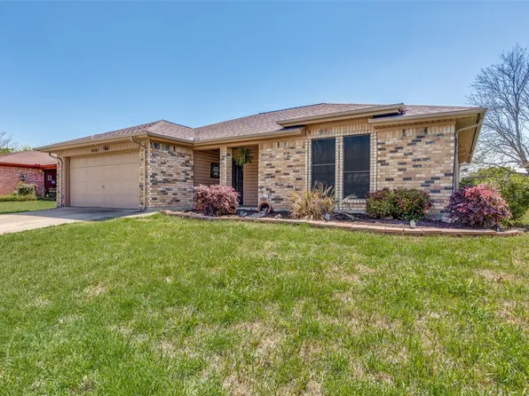 6361 Hunters Glen Dr, Watauga, TX 76148