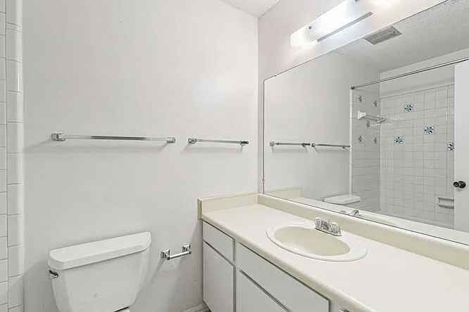 2380 E Geddes Ave #B — Photo 18