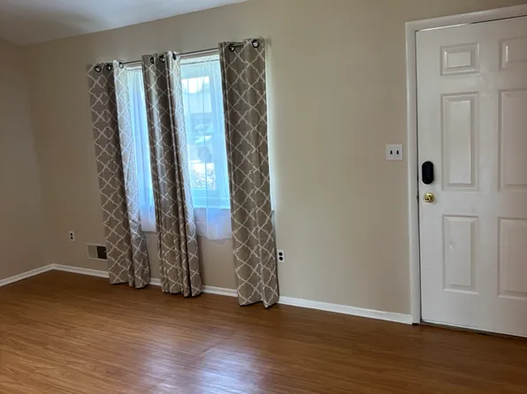 173 Piano Dr, Newark, DE 19713