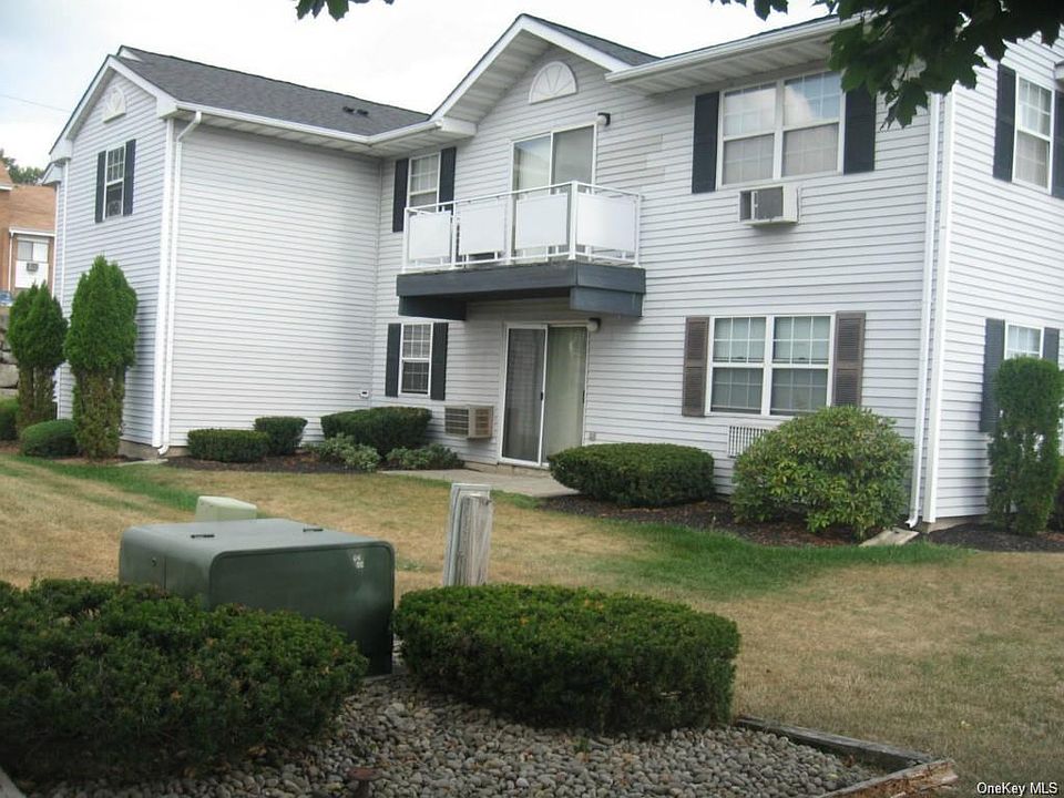 1st image of 100 Hillside Dr APT B4