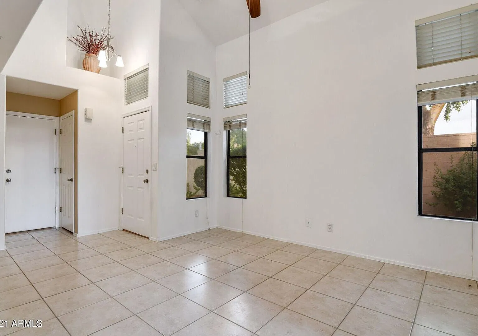 Islands Townhouse — Photo 2