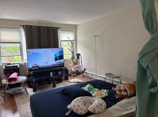 2636 W Farragut Ave APT 2W, Chicago, IL 60625