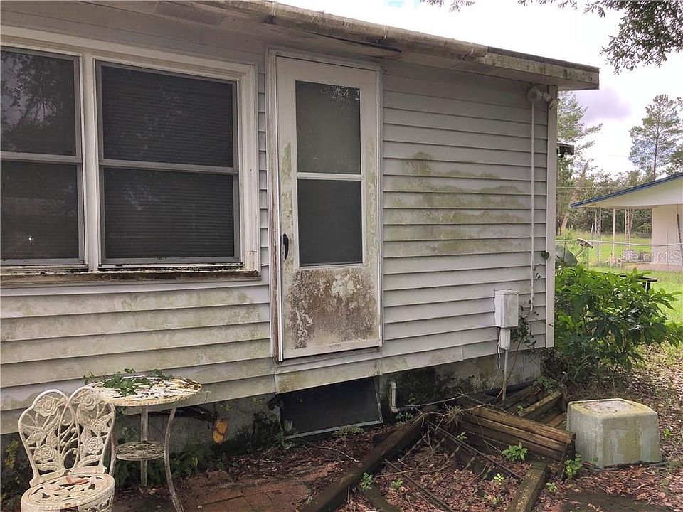 1st image of 45651 Cypress St