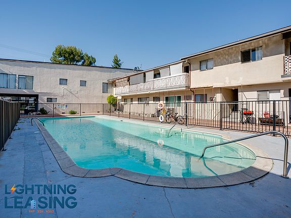 3rd image of 12310 Chandler Blvd #21