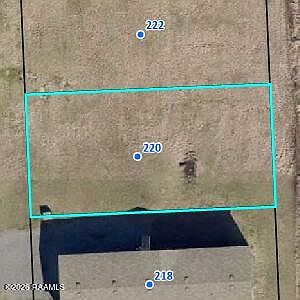 1st image of 220 Watermark Dr