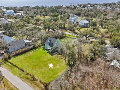 321 Hoffman Ln, Waveland, MS, 39576