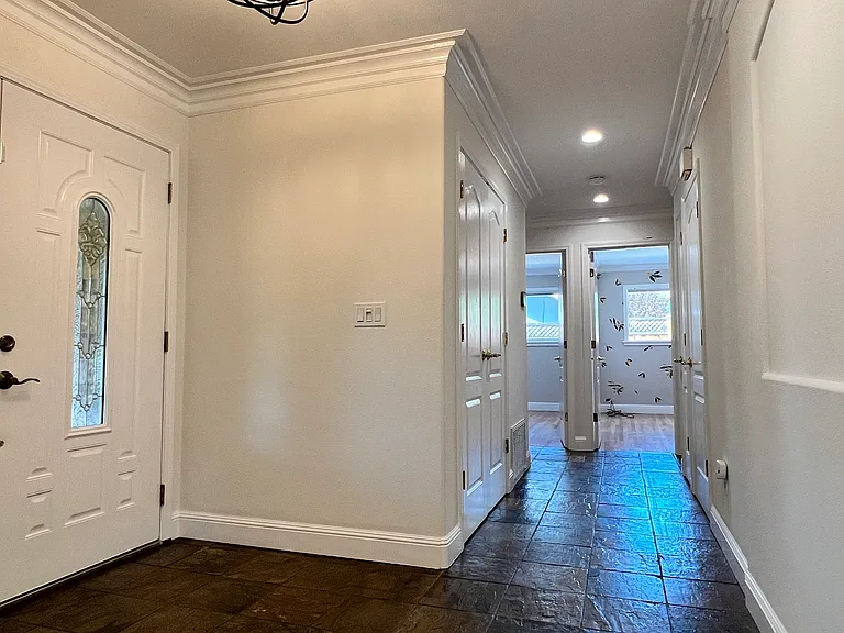 5072 Hawley Ct — Photo 8