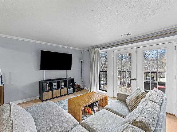 4th image of 4727 Jarboe St APT 55