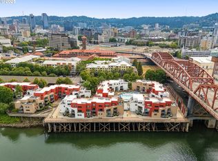 1010 NW Naito Pkwy APT M15, Portland, OR 97209