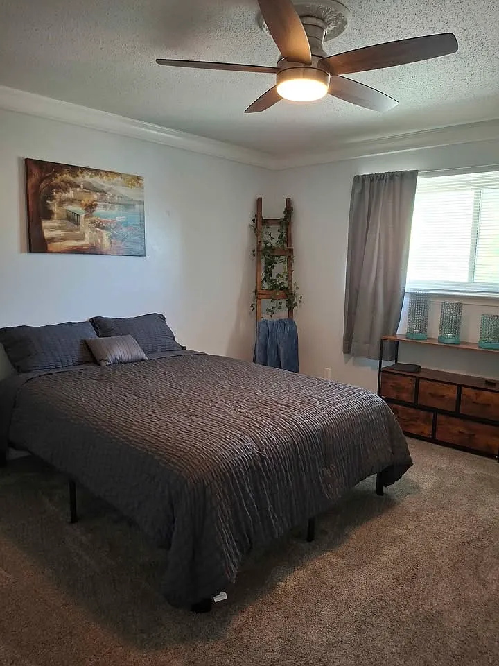 2 bed, 1150 sqft, $900 — Photo 1