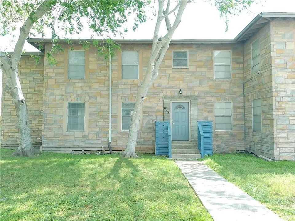 829 Indiana Ave #3