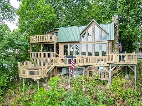 205 Abby Ln, Byrdstown, TN 38549