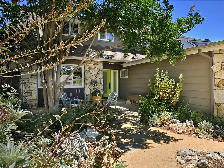 5820 Mammoth Ave — Photo 8