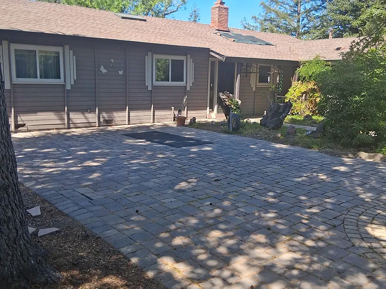132 Ardith Dr — Photo 7