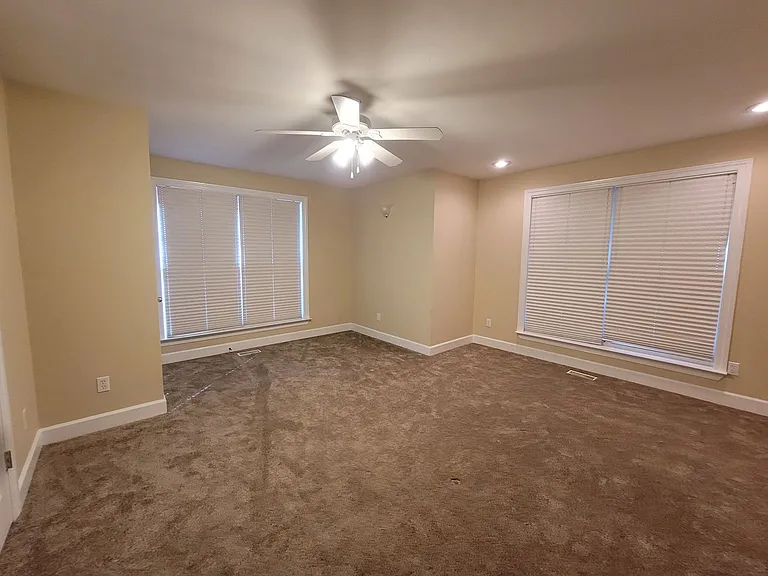 235 Scenic Dr — Photo 9