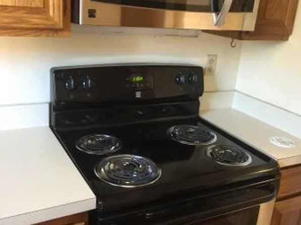 1304 Stockley Gdns APT 501, Norfolk, VA 23517