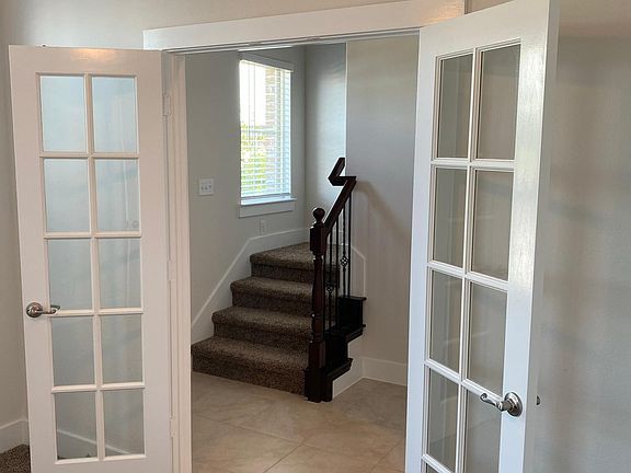 5th image of 2422 Eureka Way