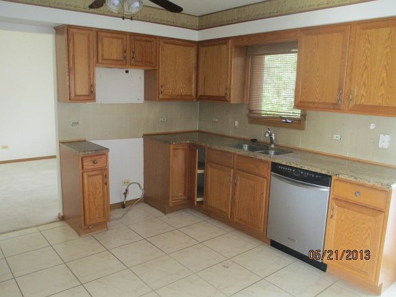 3rd image of 22819 S Millard Ave