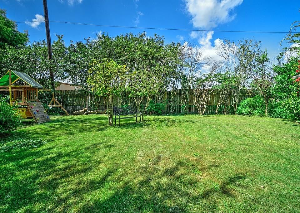 15706 Bay Forest Dr, Houston, TX 77062 Zillow