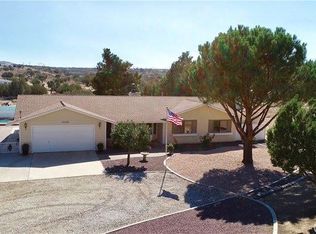 11155 Hollister Rd, Oak Hills, CA 92344