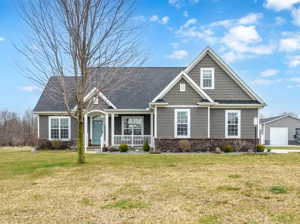 3181 Chamberlain Rd, Buchanan, MI 49107