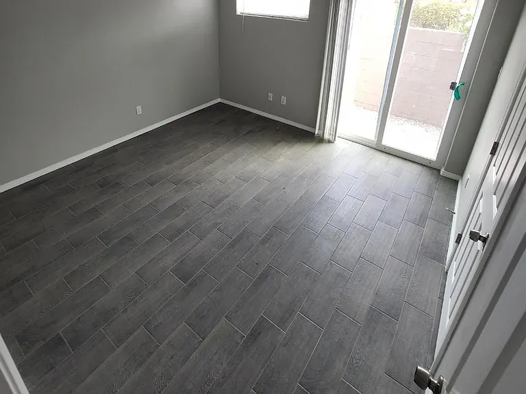 317 Princeton Dr SE — Photo 4