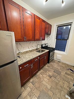 1st image of 6221 Fort Hamilton Pkwy #A2