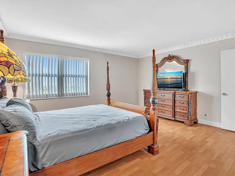 401 Golden Isles Dr #1007 — Photo 21