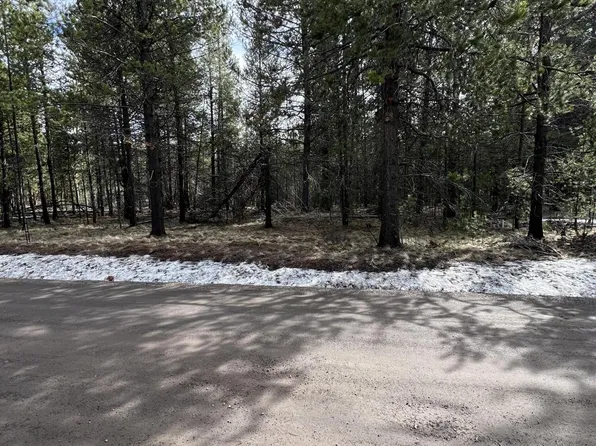 17069 Covina Rd, Bend, OR 97707