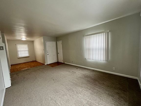 5th image of 1049 E Carson St #8