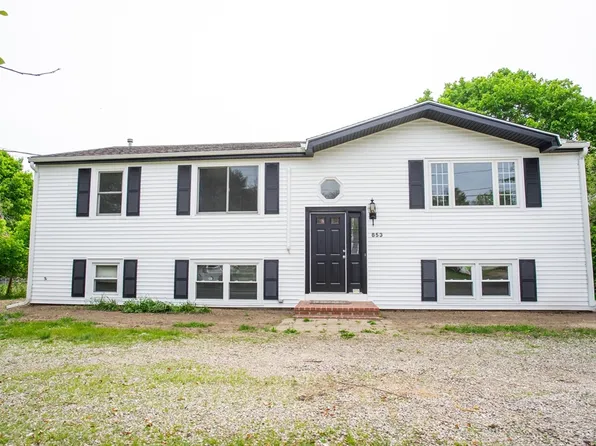 853 Main St, Acushnet, MA 02743