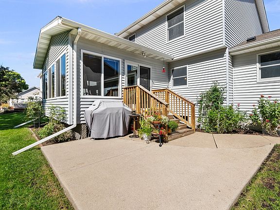 4th image of 2493 Countryside Ln