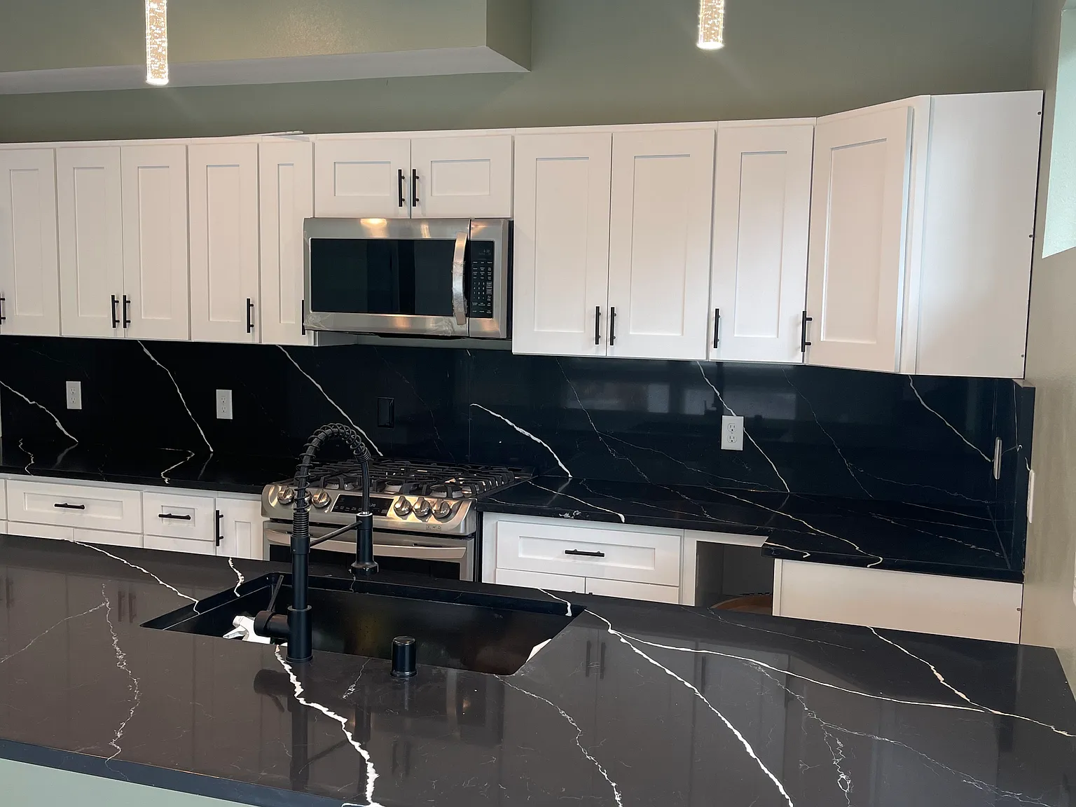 3 bed, 2.5 bath, 1500 sqft, $3,100 — Photo 4