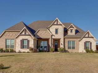 7691 Marks Dr, Waxahachie, TX 75167