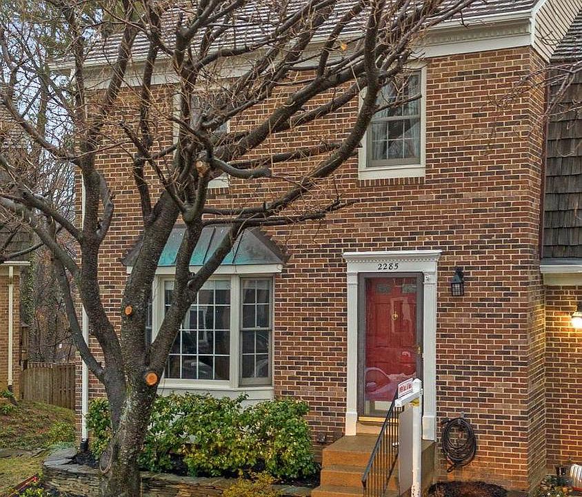 1st image of 2285 Idylwood Station Ln