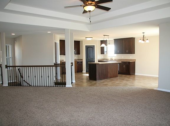 3rd image of 1948 Willow Brook Dr