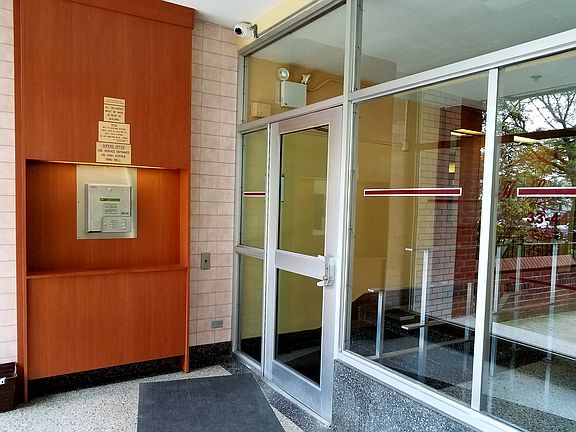 3rd image of 3344 Junction Blvd APT 2N