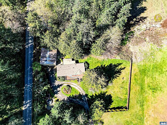 2nd image of 106 S Jensen Rd