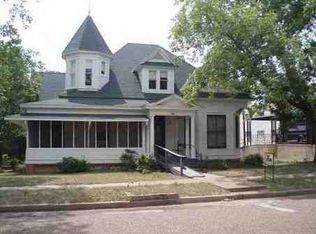 447 S Bonner St, Jacksonville, TX 75766