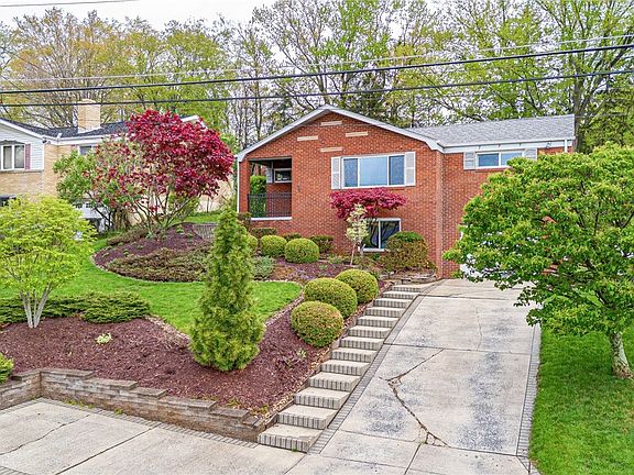 2nd image of 5537 Annetta Dr