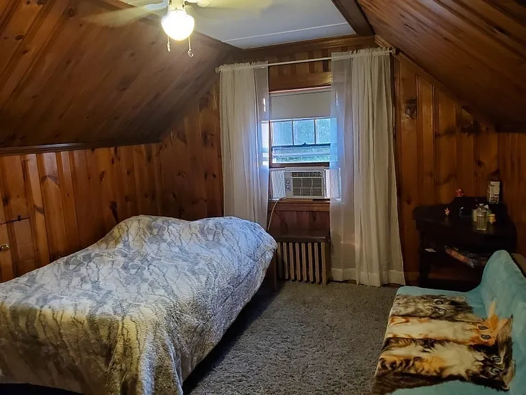 727 Main St #1 — Photo 17