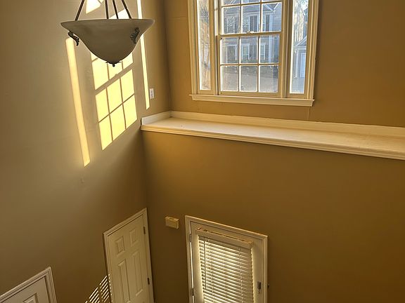 4th image of 3680 Patterstone Dr