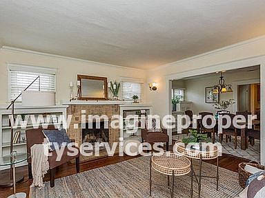 4th image of 2619 N Van Ness Blvd