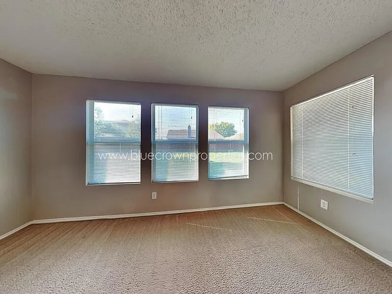 9612 George Washington Dr — Photo 6