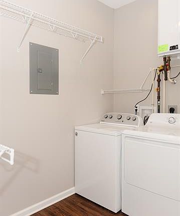 4th image of 1632 Miller St #C